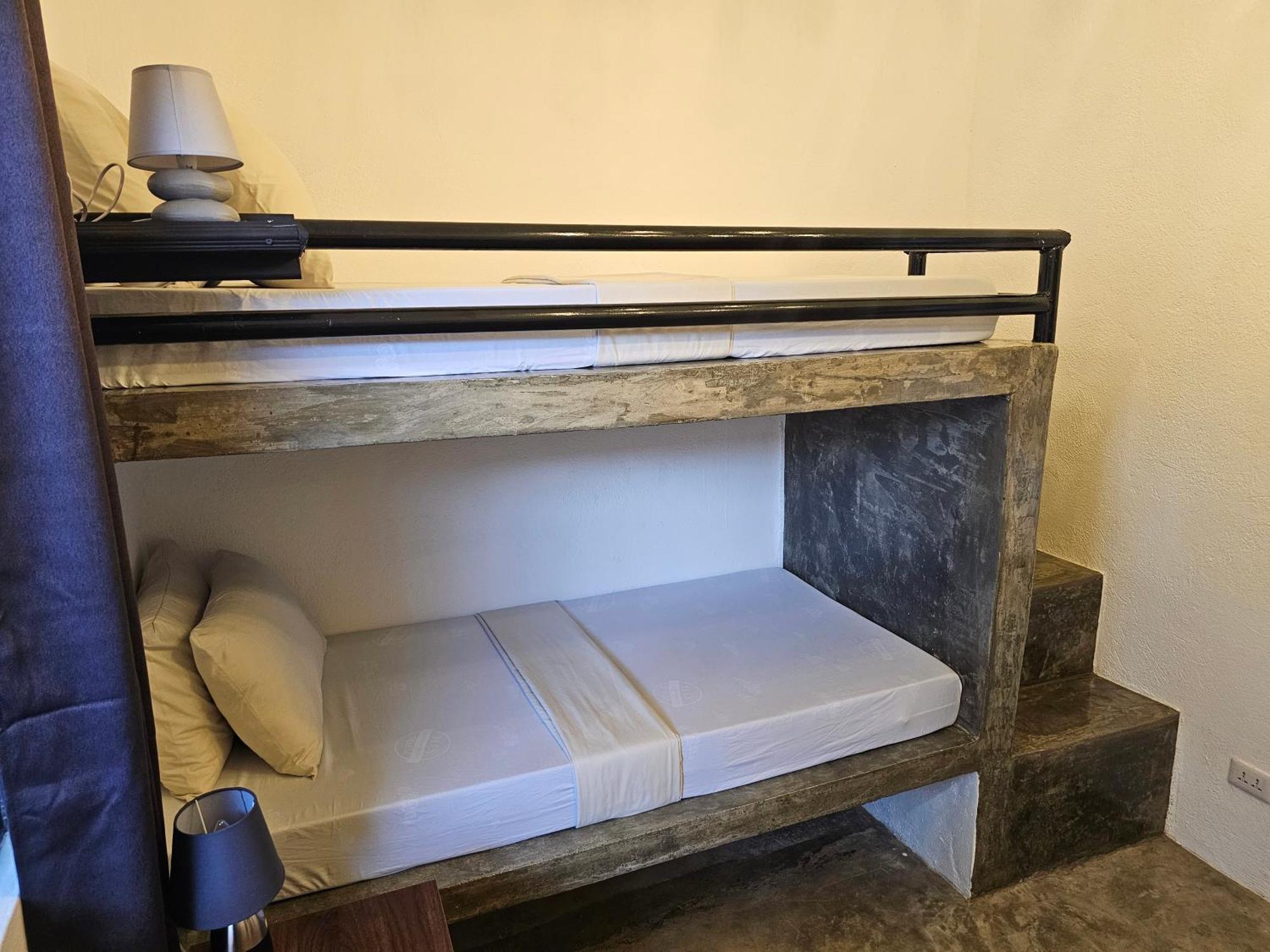 Crazy Bears Hostel 莫阿尔博阿 外观 照片