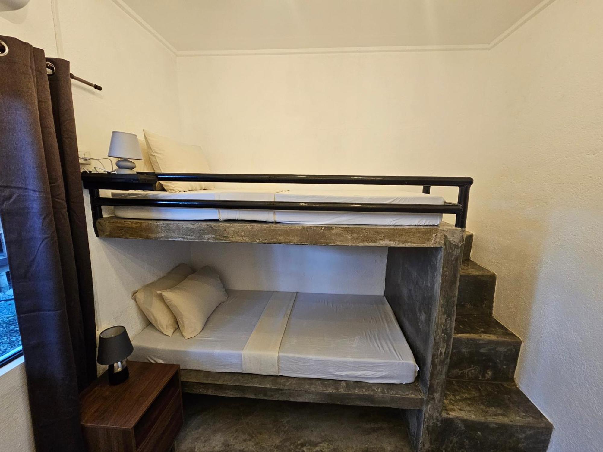 Crazy Bears Hostel 莫阿尔博阿 外观 照片